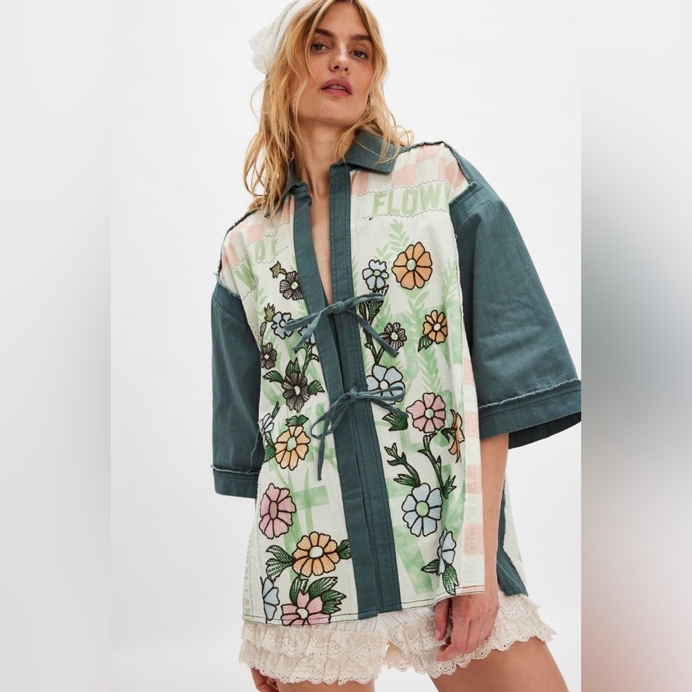 We The Free Pressed In Flowers Kimono Size Small NWT